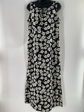 Kathie Lee Collection Black Maxi Dress with White Floral Print